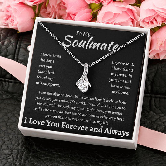To My Soulmate Alluring Beauty Necklace